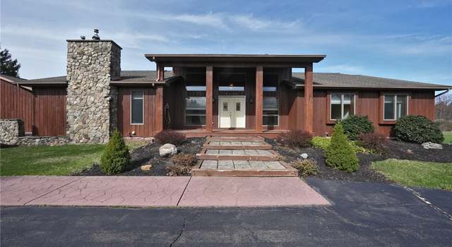 Photo of 8998 Sandrock Rd, Eden, NY 14057