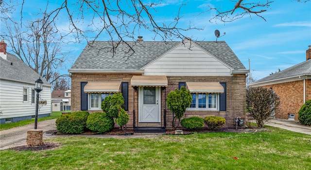 Photo of 225 Merrymont Rd, Cheektowaga, NY 14225