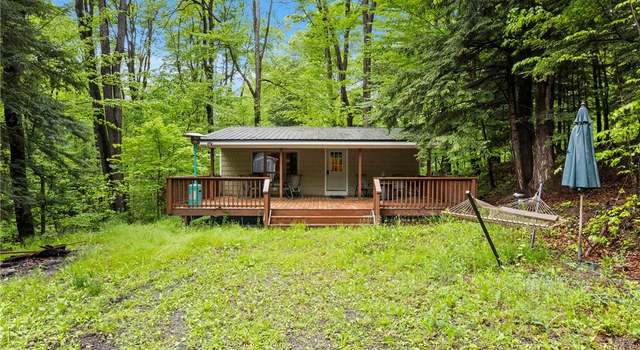 Photo of 18 Hemlock Rd, Sheldon, NY 14167