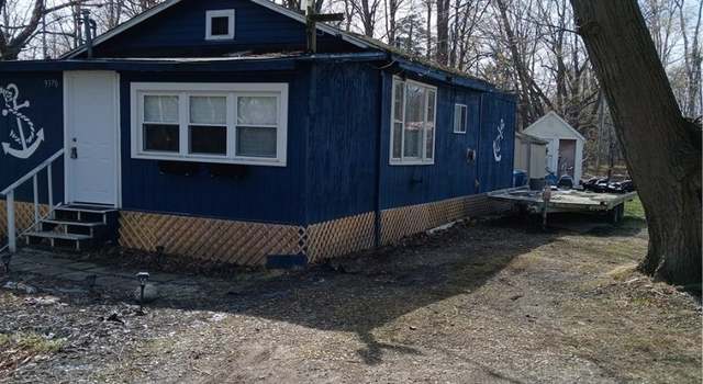 Photo of 9370 Lemon St, Evans, NY 14006
