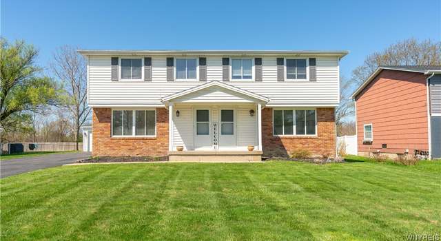 Photo of 30 Melberry Trl, Orchard Park, NY 14127