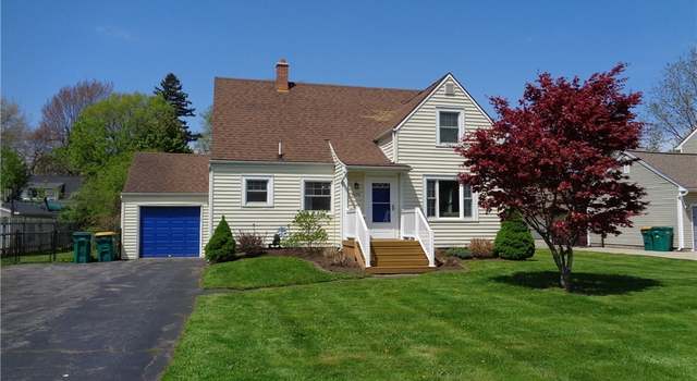 Photo of 4274 Trailing Dr, Clarence, NY 14221