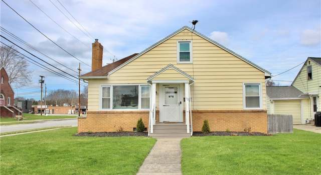 Photo of 192 Queensboro Rd, Irondequoit, NY 14609