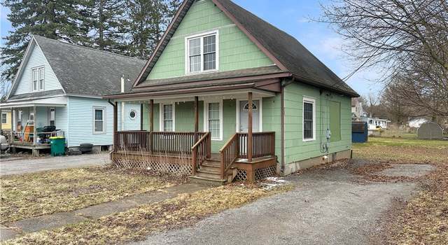 Photo of 15 E Ribaud Ave, Gainesville, NY 14550