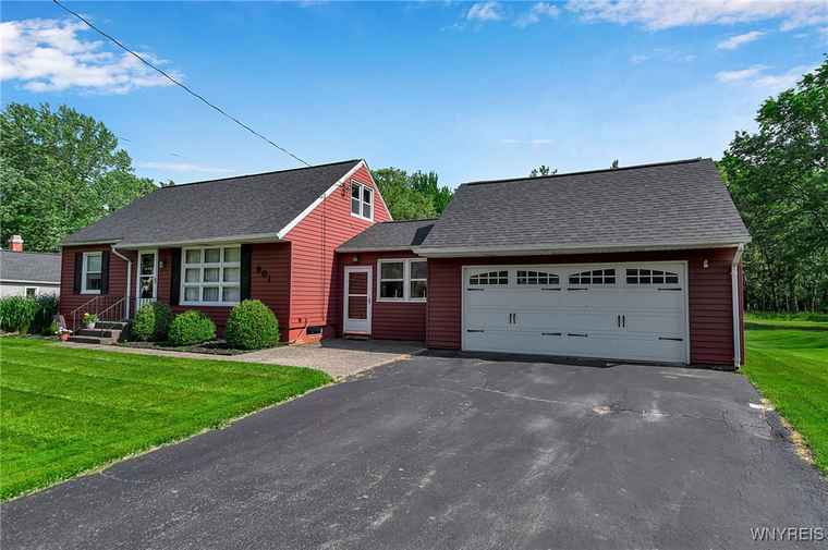 Photo of 801 Klein Rd Amherst, NY 14221