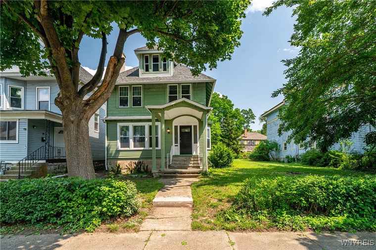 Photo of 175 Oxford Ave Buffalo, NY 14209