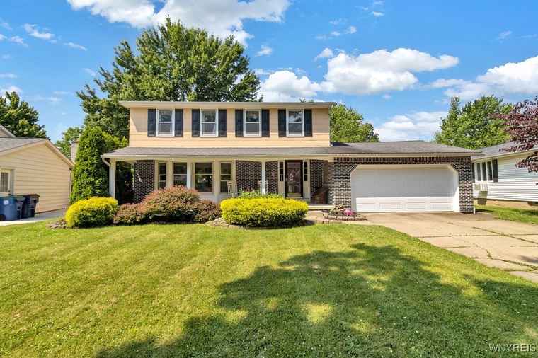 Photo of 24 Rosewood Dr Amherst, NY 14221