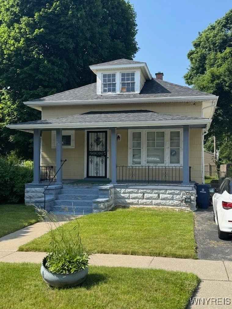 Photo of 378 Northland Ave Buffalo, NY 14208