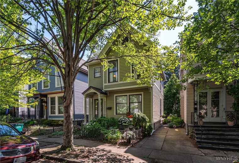 Photo of 161 Mariner St Buffalo, NY 14201