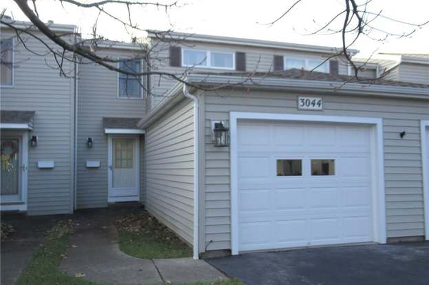 3044 East River Rd Grand Island Ny 14072 2 Beds 2 5 Baths