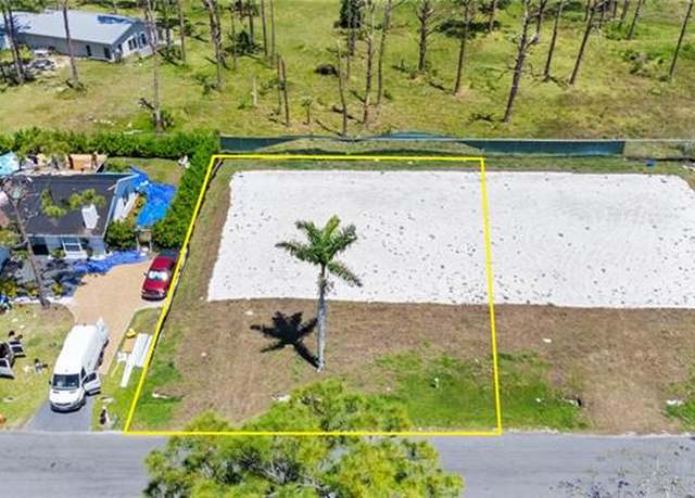 Property at 7168 Vassar Dr, Fort Myers, FL 33908