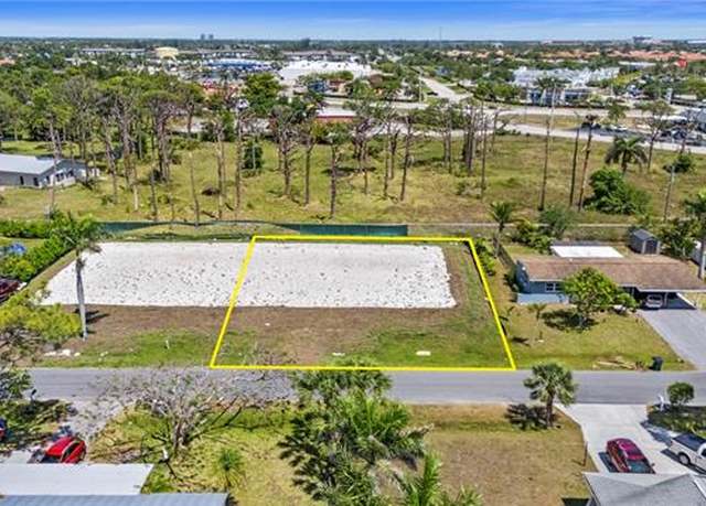 Property at 7176 Vassar Dr, Fort Myers, FL 33908