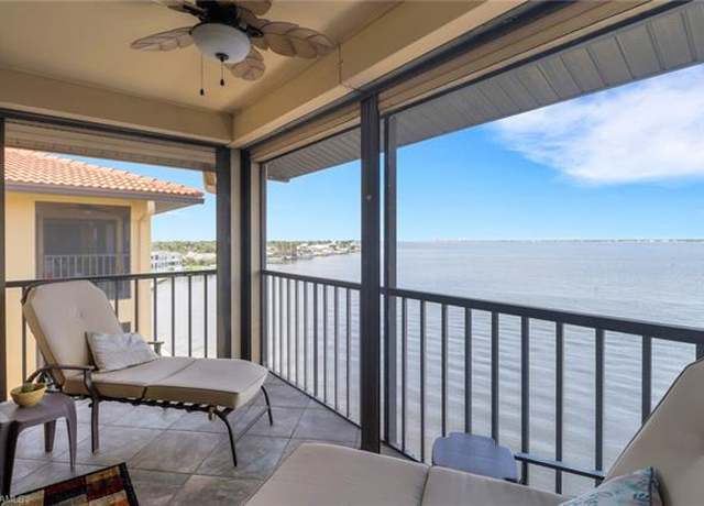Property at 4015 SE 20th Pl #503, Cape Coral, FL 33904, 3 beds, 2 baths