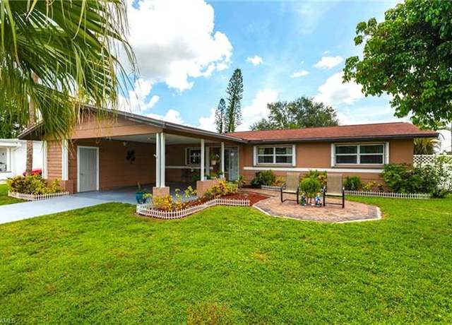 Property at 401 NE 14th Pl, Cape Coral, FL 33909, 3 beds, 2 baths