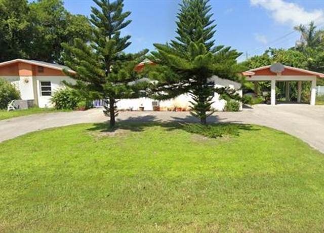 Property at 1291 Royal Palm Dr, Naples, FL 34103, 3 beds, 2 baths
