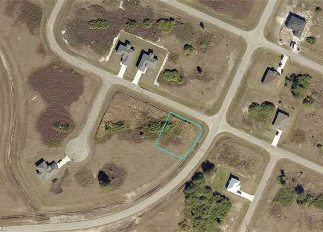 Property at 9031 W Castle Cir, Labelle, FL 33935