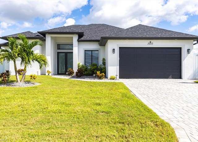 Property at 1005 NE 9th Ter, Cape Coral, FL 33909, 4 beds, 3 baths