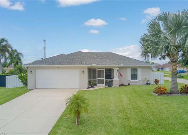 Property at 712 NE 1st Pl, Cape Coral, FL 33909, 3 beds, 2 baths