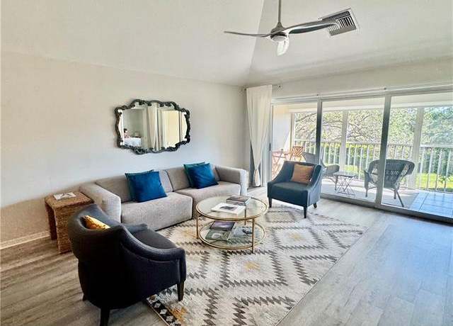 Property at 434 Sugar Pine Ln, Naples, FL 34108, 2 beds, 2 baths