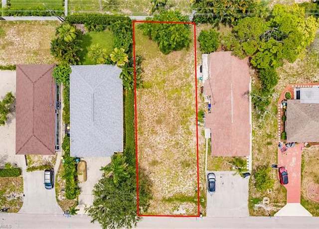 Property at 635 92nd Ave N, Naples, FL 34108