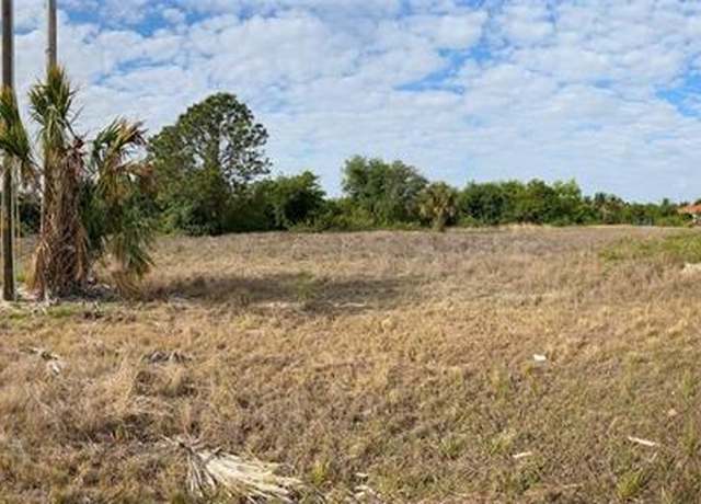 Property at 708 Canterbury Cir, Lehigh Acres, FL 33974