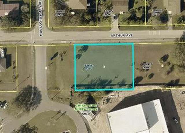 Property at 102 Arthur Ave, Lehigh Acres, FL 33936