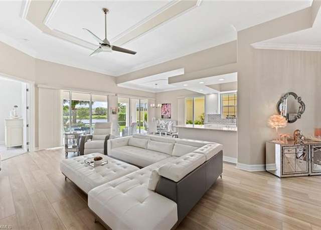 Property at 7042 Toscana Ct, Naples, FL 34114, 3 beds, 2.5 baths