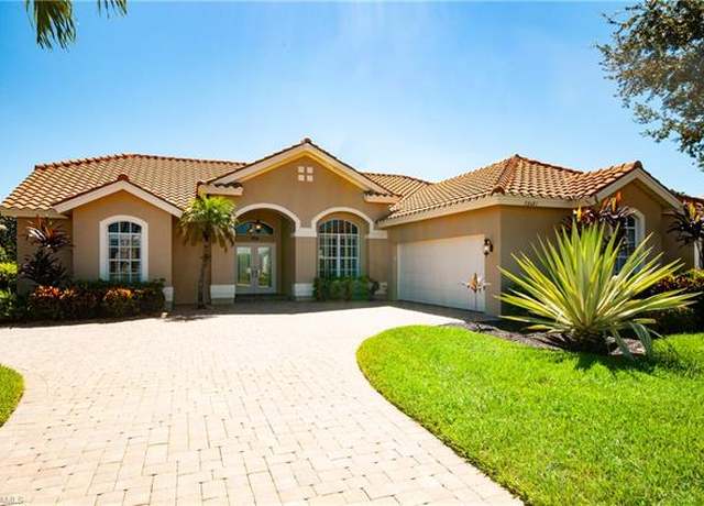 Property at 28481 Rochester Ct, Bonita Springs, FL 34135, 3 beds, 2 baths