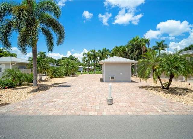 Property at 10071 Willowood Dr, Fort Myers, FL 33905
