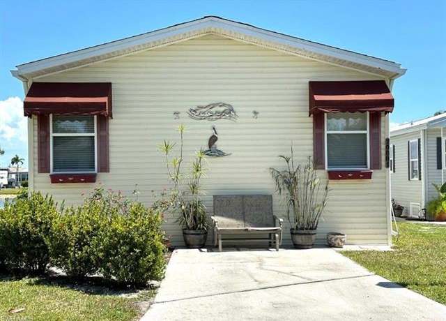 Property at 20081 Cobblestone Ct, Estero, FL 33928, 2 beds, 2 baths