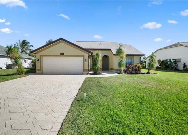 Property at 22360 Fountain Lakes Blvd, Estero, FL 33928, 3 beds, 2 baths