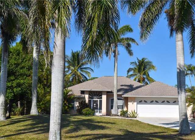 Property at 28124 Meadowlark Ln, Bonita Springs, FL 34134, 3 beds, 2 baths