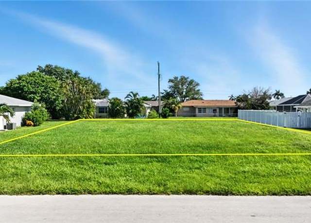 Property at 1141 SE 35th St, Cape Coral, FL 33904