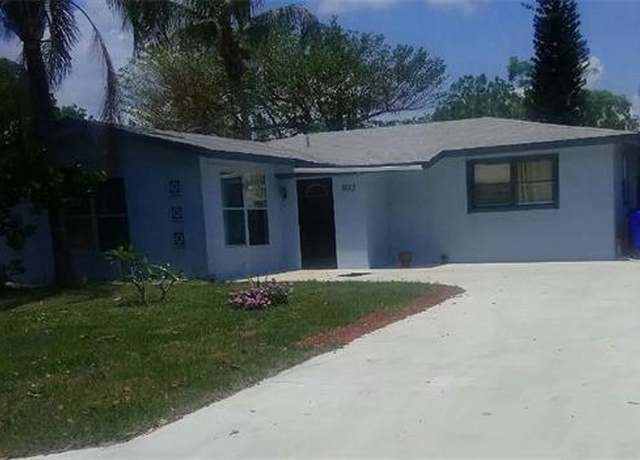 Property at 1653 Jamestown Ct, Fort Myers, FL 33907, 4 beds, 2 baths