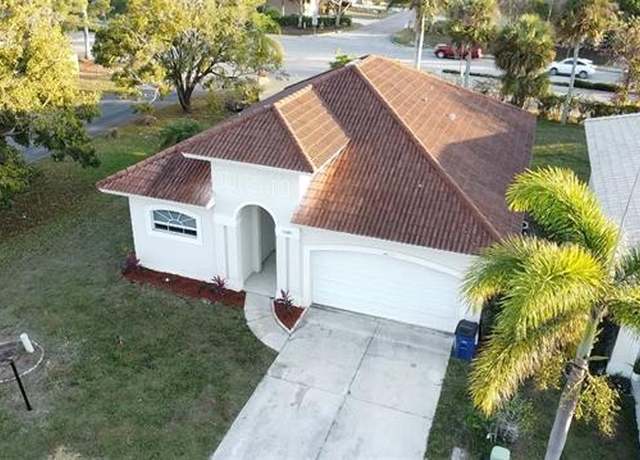 Property at 11285 La Coruna Ln, Bonita Springs, FL 34135, 3 beds, 2 baths
