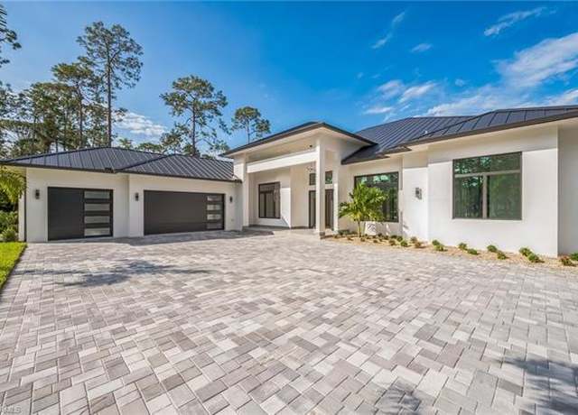 Property at 1125 Oakes Blvd, Naples, FL 34119, 6 beds, 4 baths