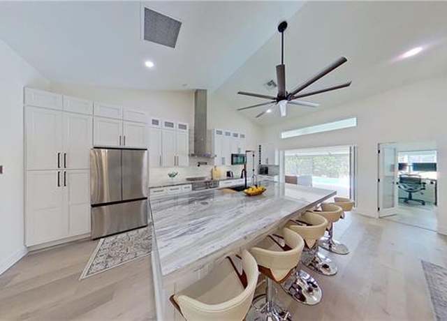 Property at 6720 Willow Lake Cir, Fort Myers, FL 33966, 4 beds, 2.5 baths