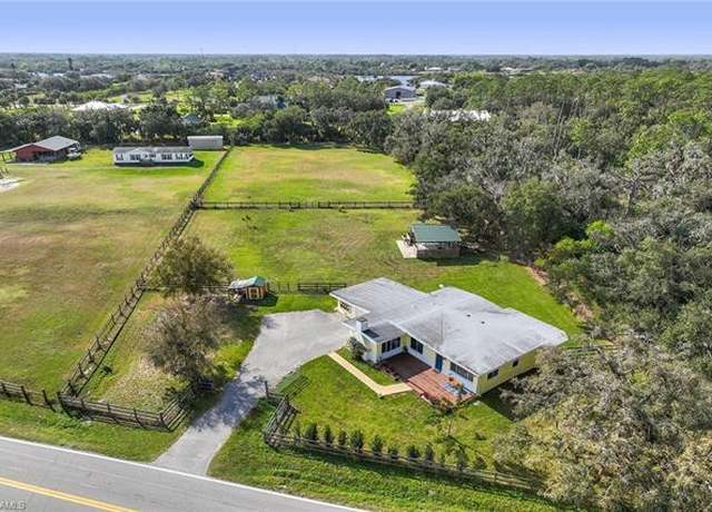 Property at 15800 N River Rd, Alva, FL 33920, 3 beds, 2.5 baths