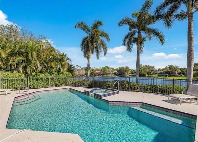 Property at 3520 Thornbury Ln, Bonita Springs, FL 34134, 3 beds, 3.5 baths