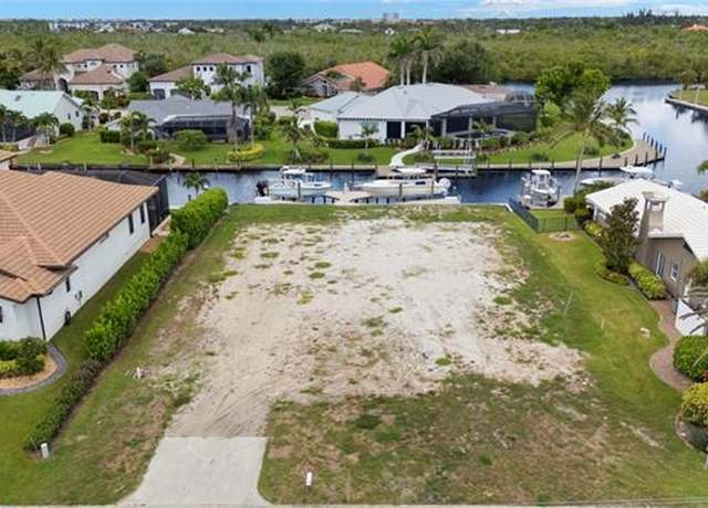 Property at 6708 Griffin Blvd, Fort Myers, FL 33908