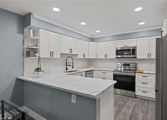 Property at 6891 Pentland Way #93, Fort Myers, FL 33966, 3 beds, 2 baths