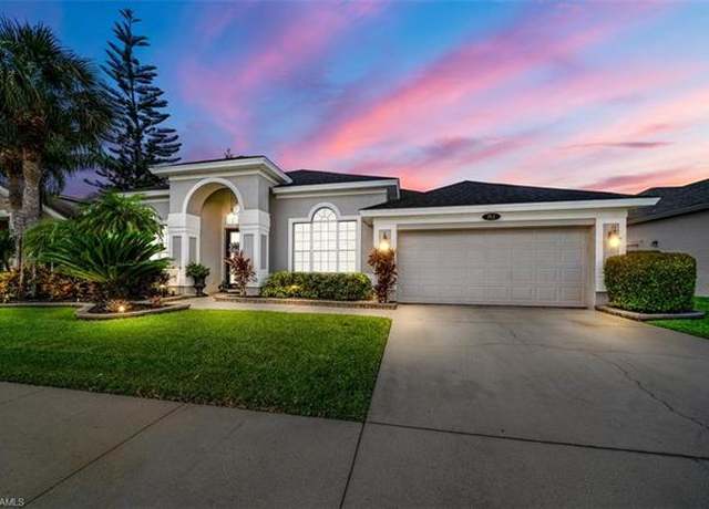 Property at 193 Skipping Stone Ln, Naples, FL 34119, 5 beds, 4 baths