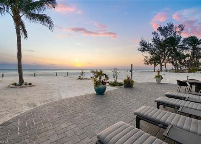 Property at 26628 Hickory Blvd, Bonita Springs, FL 34134, 5 beds, 5.5 baths