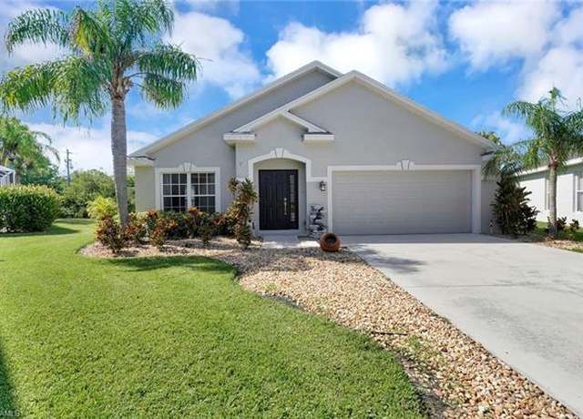 Property at 12843 Fox Hollow Cir, Fort Myers, FL 33912, 4 beds, 2 baths