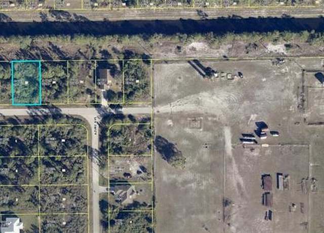 Property at 1041 Gladys St, Lehigh Acres, FL 33974