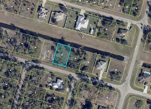 Property at 1135 Belgrave St, Fort Myers, FL 33913