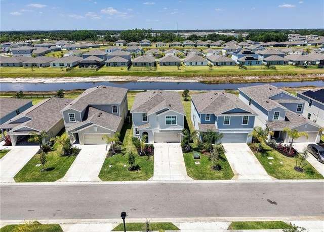 Property at 12320 Dakota Ridge Pl, Lehigh Acres, FL 33974, 5 beds, 2.5 baths