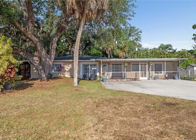 Property at 1119 Travis Ave, North Fort Myers, FL 33903, 5 beds, 1.5 baths
