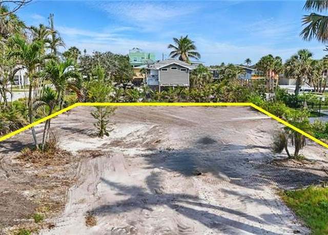 Property at 121 Gulf Island Dr, Fort Myers Beach, FL 33931