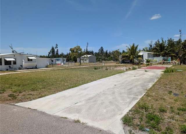 Property at 4906 Curlew Dr, St. James City, FL 33956
